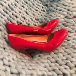 Red Patent Leather Round Toe Pumps